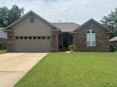 107 Lark Spur Dr