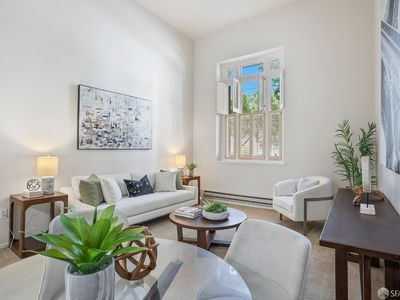 95 McCoppin St #103E
