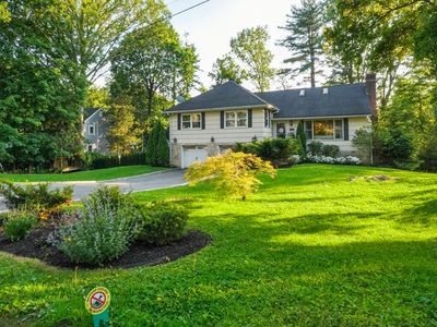 25 Manor Avenue