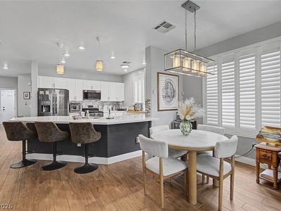 4826 Regalo Bello St