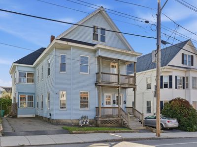 220 University Ave