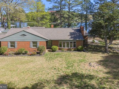 137 Pine Dr