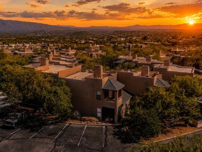 6655 N Canyon Crest Dr Unit 12168