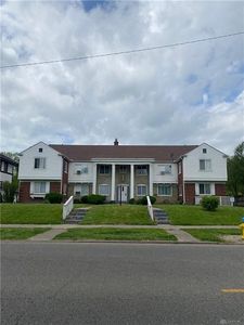455 Forest Ave
