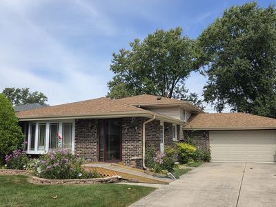 7842 W 101st Pl