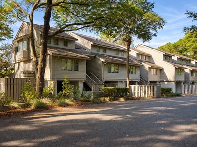 1214 Creek Watch Trce