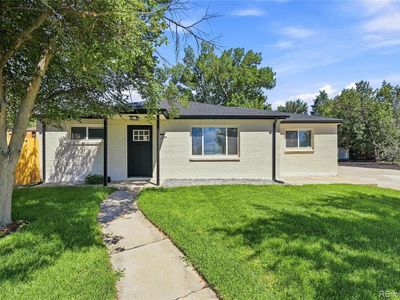 1430 Locust Place