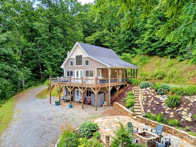 696 Hickory Nut Holw