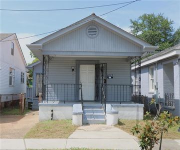 1977 Law St