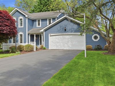 38 Bending Oak Dr
