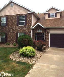 Property at 1508 Orchard Mdw #D, Burlington, IA