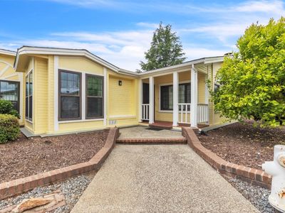 6835 Hidden Brook Ln