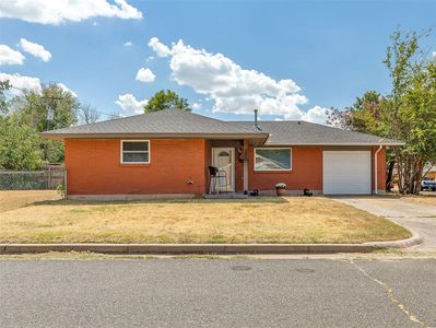 220 S Irving Dr