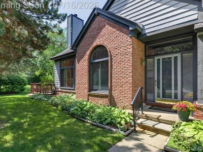 2775 Lochmoor Blvd #19