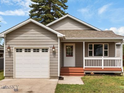 112 Fabrick St