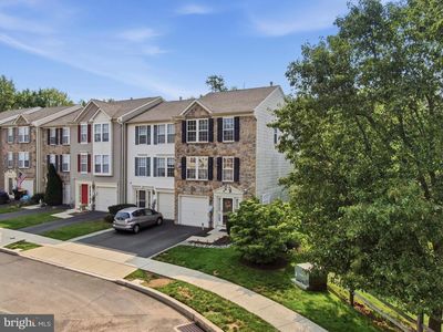 Property at 733 Waterway Ct, Quakertown, PA