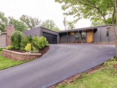 616 Hickory Hollow Ln