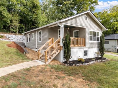 805 Poindexter Ave