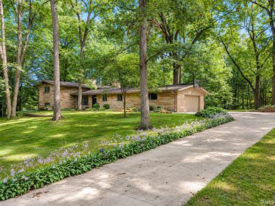 2804 N Walnut Way