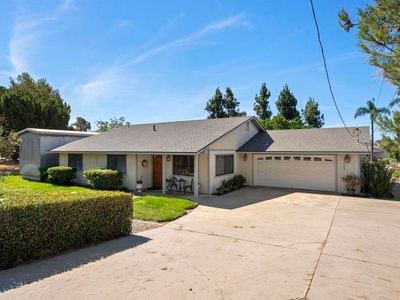 842 Hanson Ln