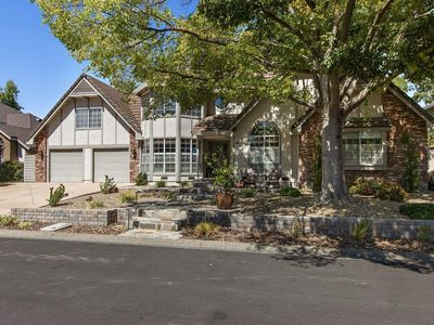 843 Shore Breeze Dr