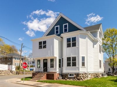 59 Wellington St #3