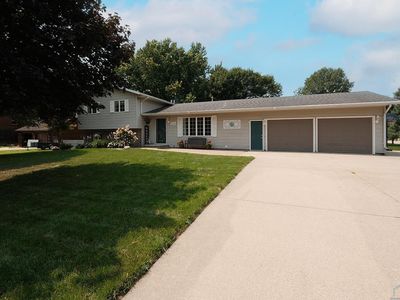 Property at 157 12th Ave NE, Sioux Center, IA