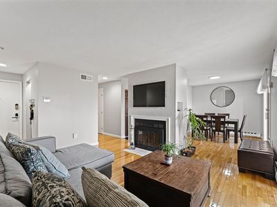 18 Leverett Ave #9B