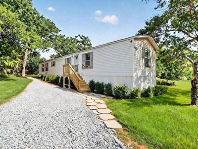 Property at 5907 Arkansas Trl, Granbury, TX