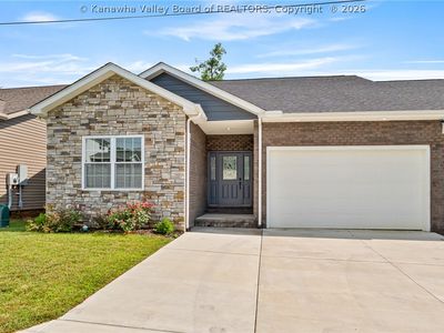 233 Woodland Dr