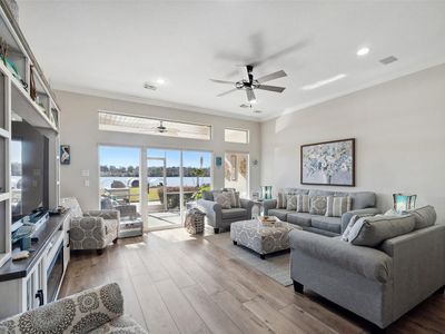 131 W Palm Blvd