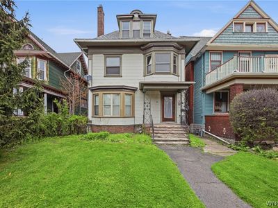 195 Hodge Ave