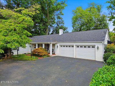 609 S Charles G Seivers Blvd