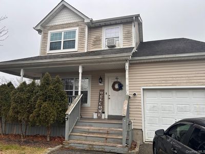 Property at 194 E Parkview Drive, Shirley, NY
