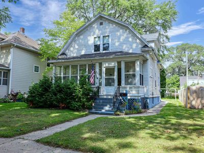 Property at 801 Lincoln St, Green Bay, WI