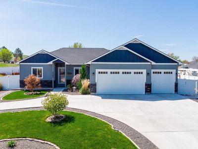 2380 Vista Ave