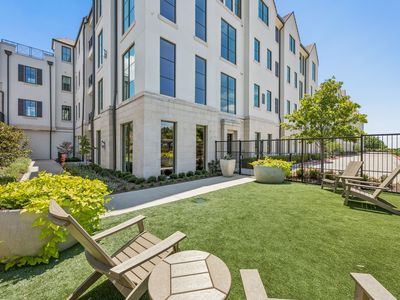 5270 Town & Country Blvd Unit 22