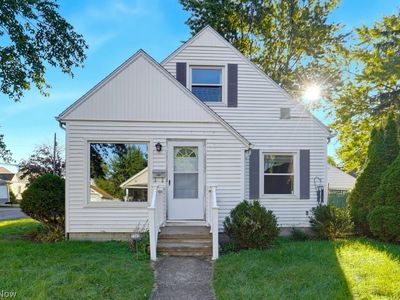 Property at 2345 10th St, Cuyahoga Falls, OH