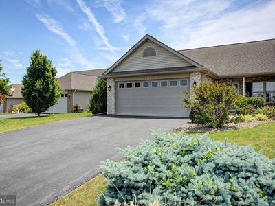176 Lantern Ln