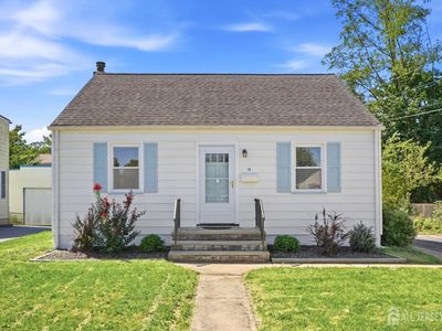 16 Eisenhower Ave