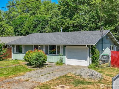 2410 Westlake Drive SE