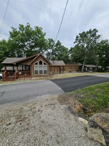 462 Jellystone Avenue