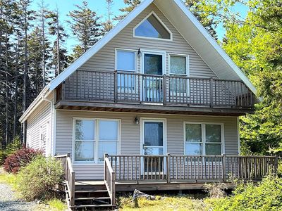 Property at 15 High Rd, Frenchboro, ME