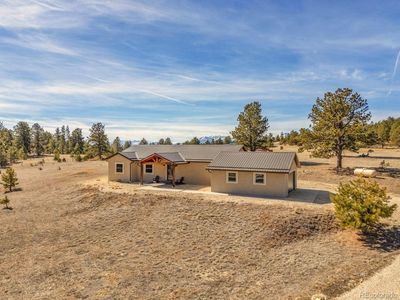 1401 Larkspur Lane