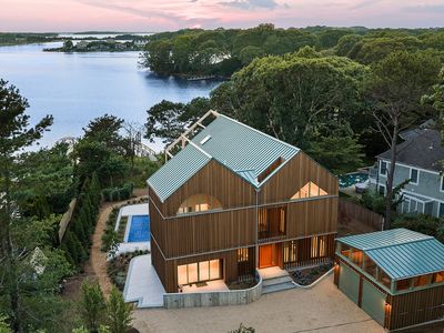 25 Bluff Point Rd