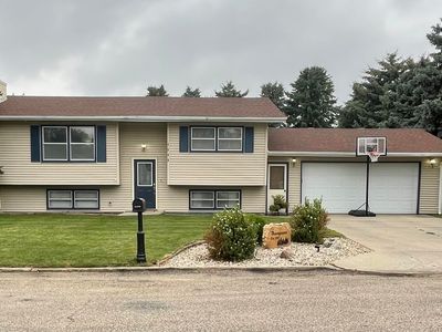1225 Sunset Ave