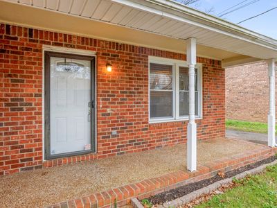 1212 Idlewild Pl