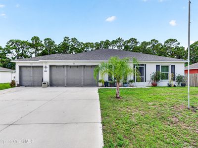 546 Ocean Spray St SW