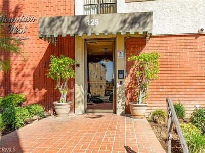 125 W Mountain St APT 102