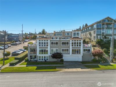 3016 N Carr Street #A301